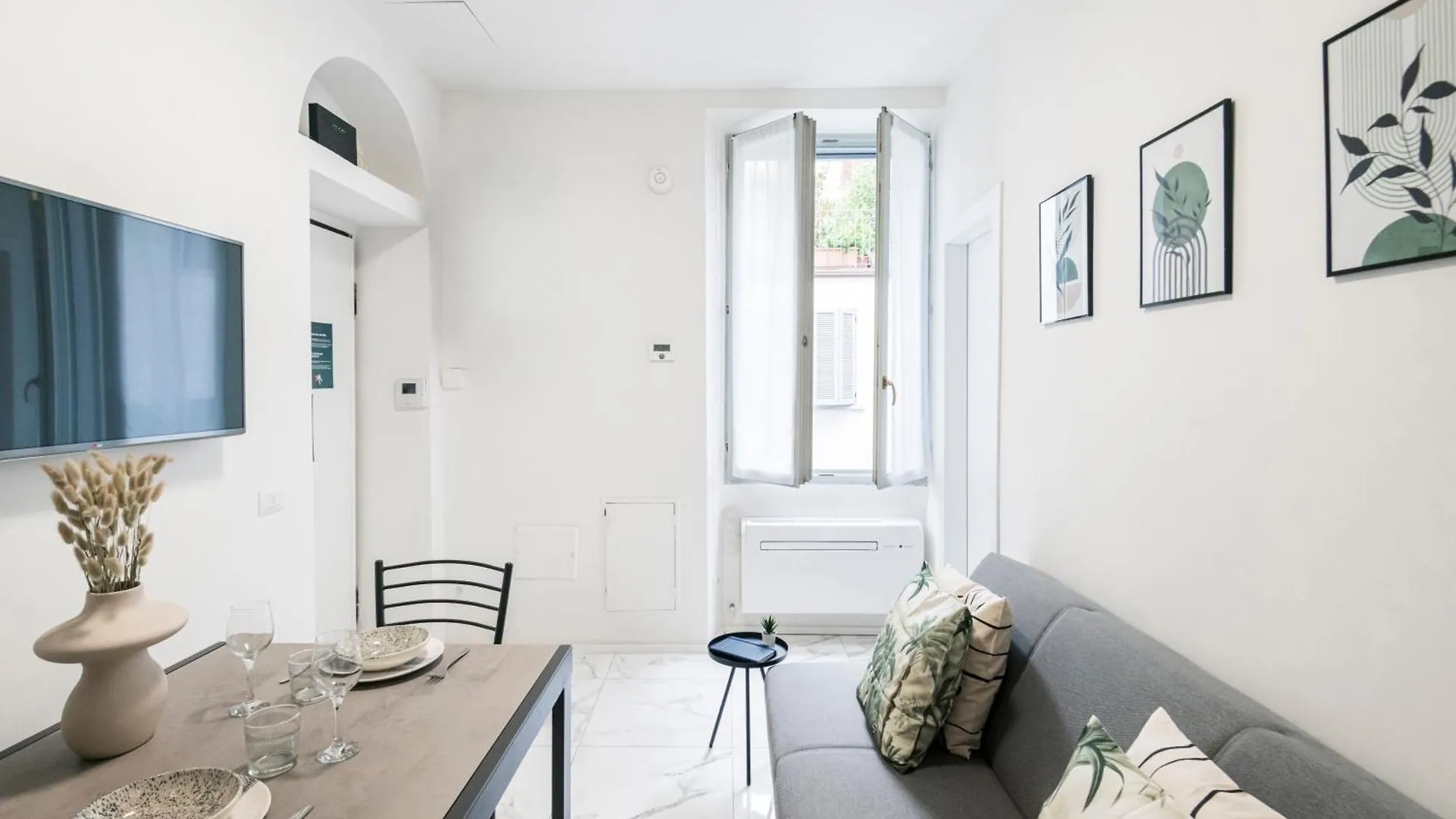 Apartment Easylife - Appartamento Elegante Moderno E Accogliente - La Tua Oasi In Citta Milan Italy