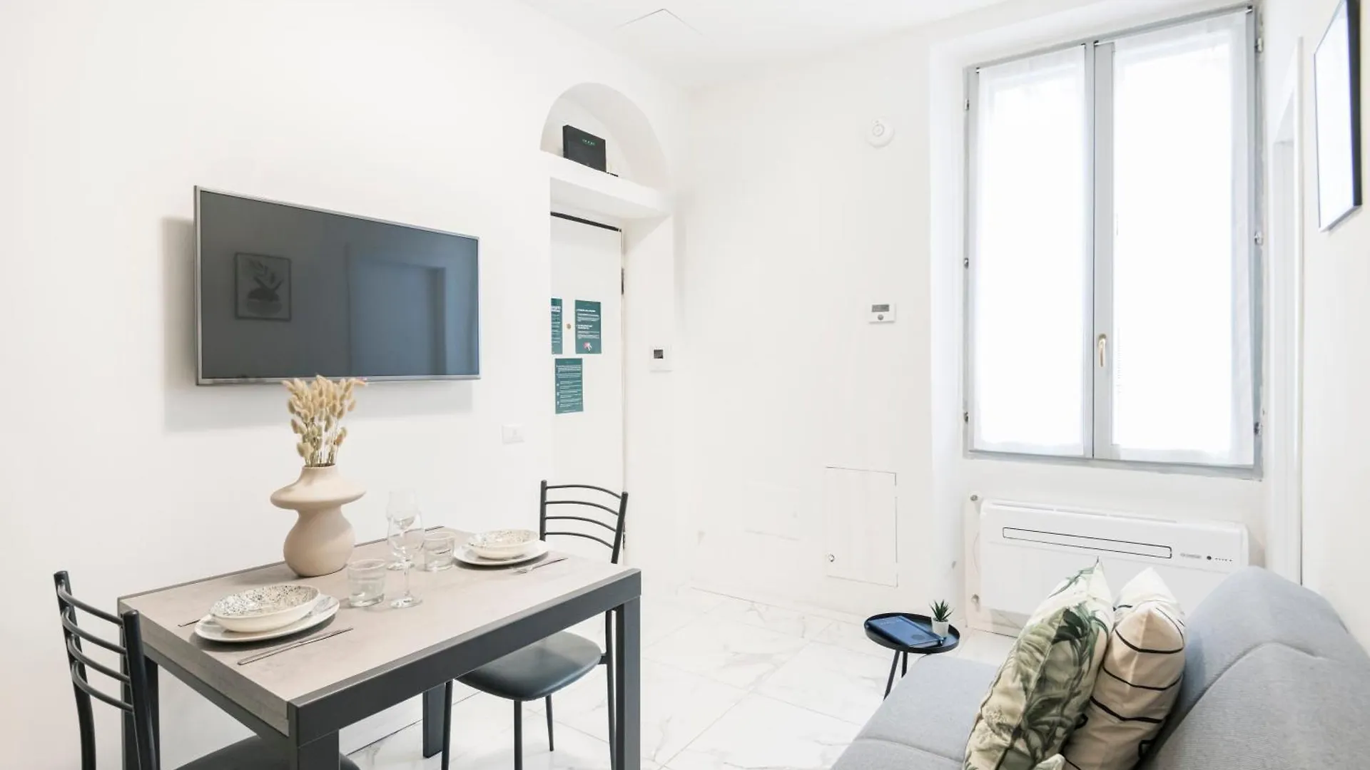 Easylife - Appartamento Elegante Moderno E Accogliente - La Tua Oasi In Citta Milan Italy