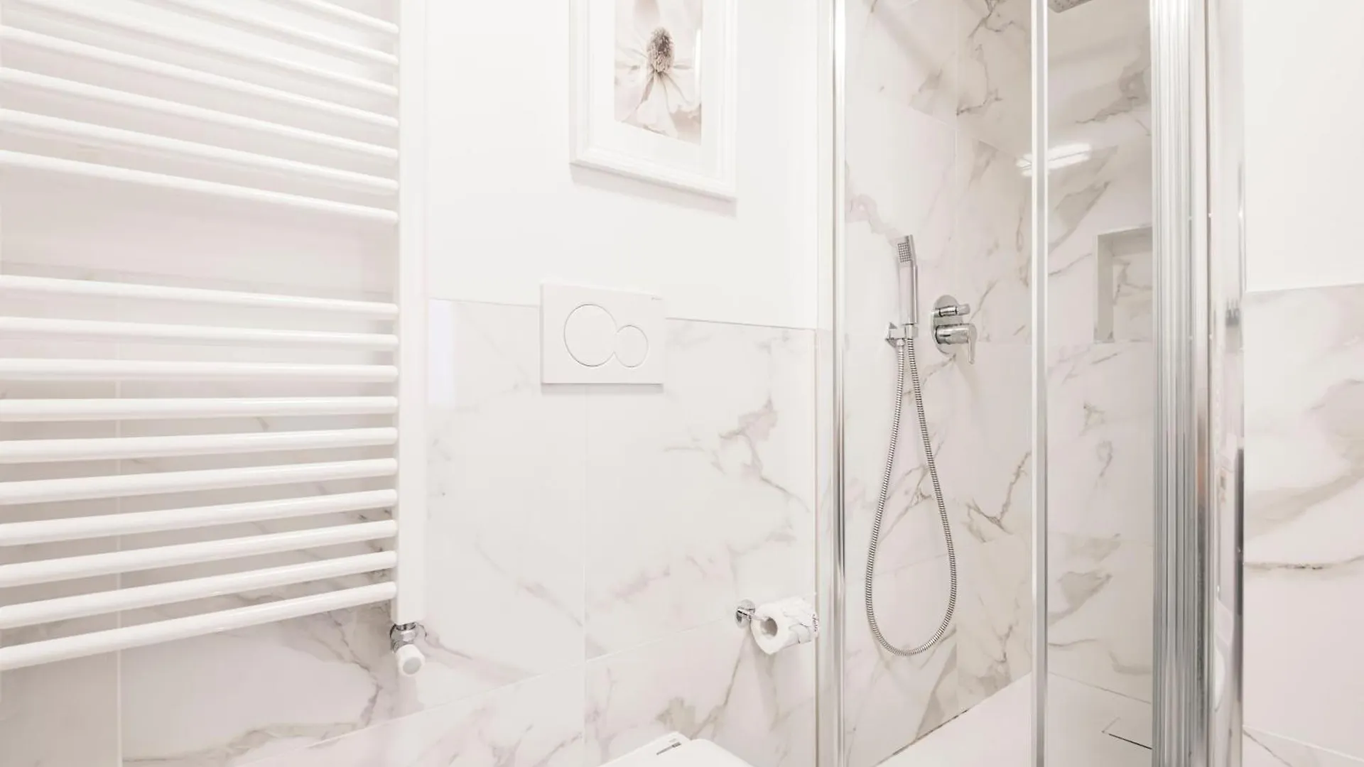 Easylife - Appartamento Elegante Moderno E Accogliente - La Tua Oasi In Citta Milan 0*,