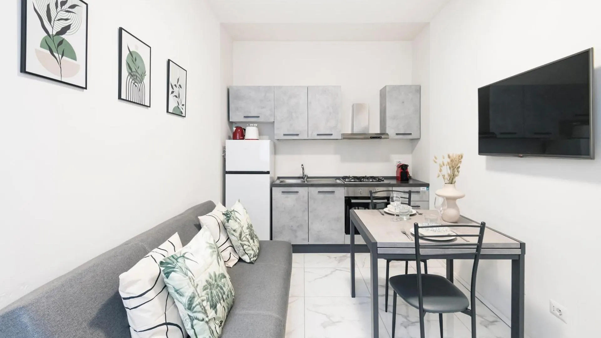 Easylife - Appartamento Elegante Moderno E Accogliente - La Tua Oasi In Citta Milaan